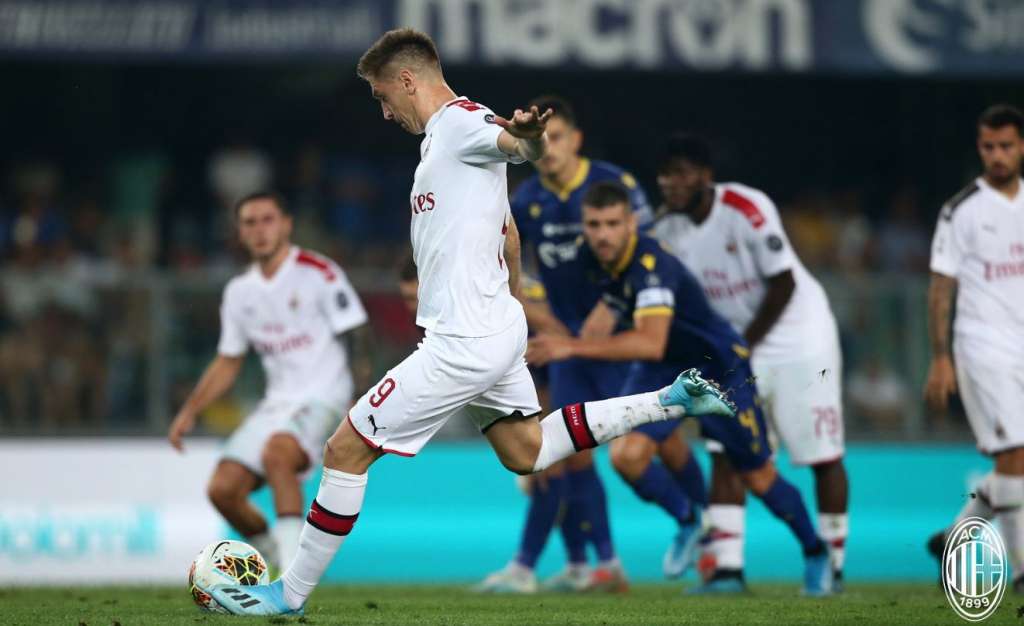 O Milan sofreu para conquistar a vitória sobre o Verona, fora de casa