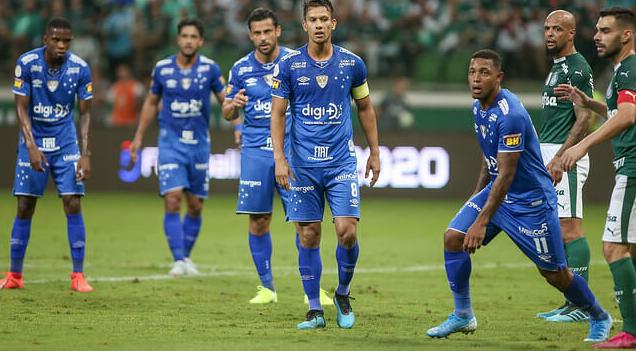 Cruzeiro termina o turno na zona de degola