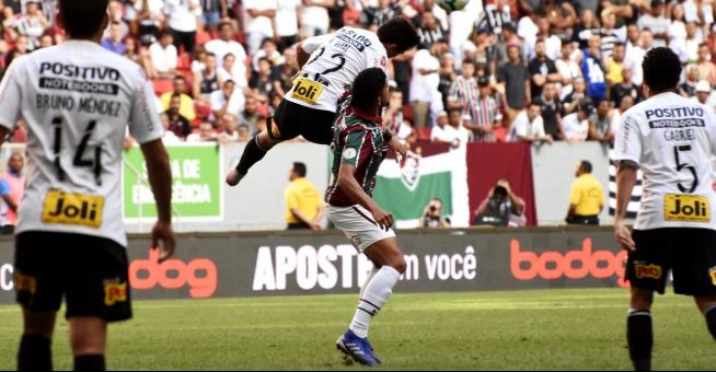 Corinthians perdeu invencibilidade em Brasília