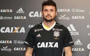 SÉRIE B: Jogador do Figueirense fica na fila em hospital por clube dever à Unimed