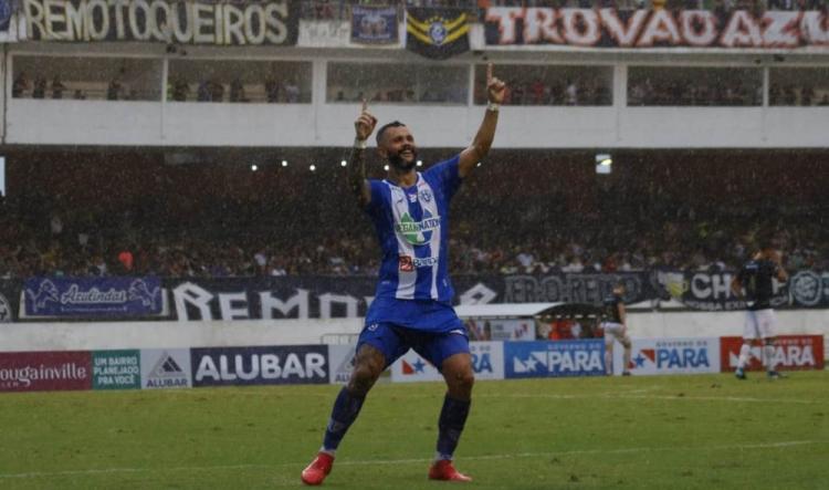 Atacante que estava no Paysandu é confirmado por rival para a sequência da temporada