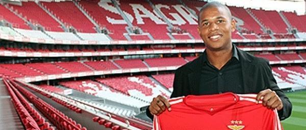 O lateral-direito Luís Felipe é o novo reforço do Barretos 