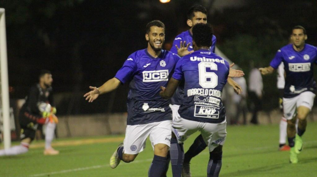 São Bento derrota o Vitória - Neto Bonvino