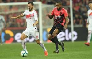 Até o São Bento tira uma 'casquinha' do Vitória