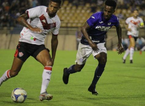 Vitória perdeu para outro paulista