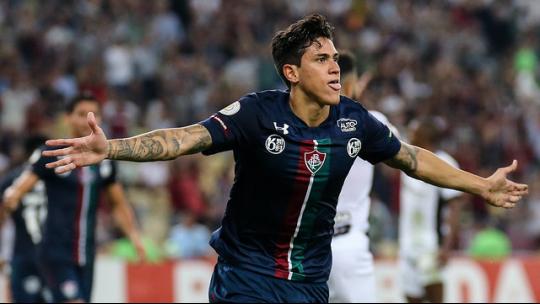 Presidente avalia 100 dias de gestão no Flu e revela valores da venda de jogador