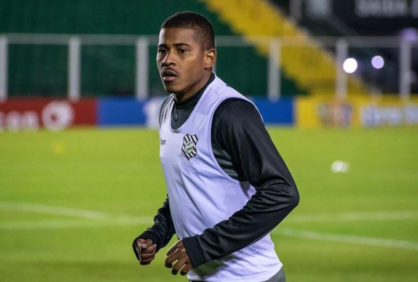 Promessa rescinde com Figueirense e acerta com time do Brasileirão