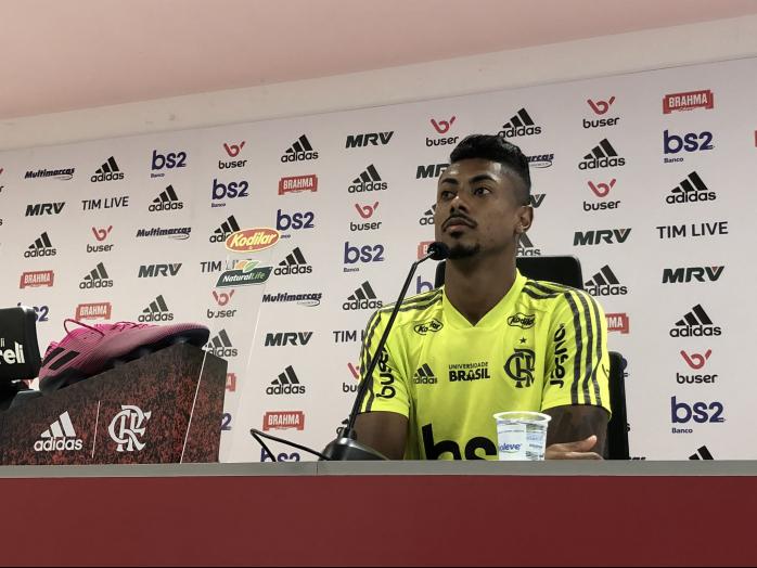 ‘É com Tite’, diz atacante do Flamengo sobre disputa de vaga na seleção com Gabigol