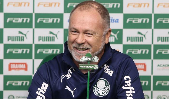 Mano descarta jogador como titular mantendo dúvidas sobre substituto de Dudu