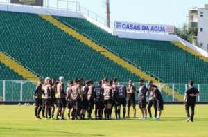Sem ônibus e lavanderia, base do Figueirense não treina e atletas pedem desligamento
