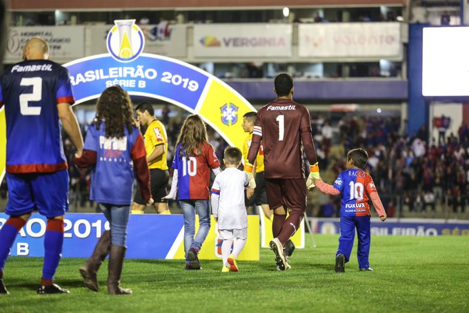 Série B: Com dúvida no meio e desfalque na zaga, Paraná terá mudanças contra o Guarani