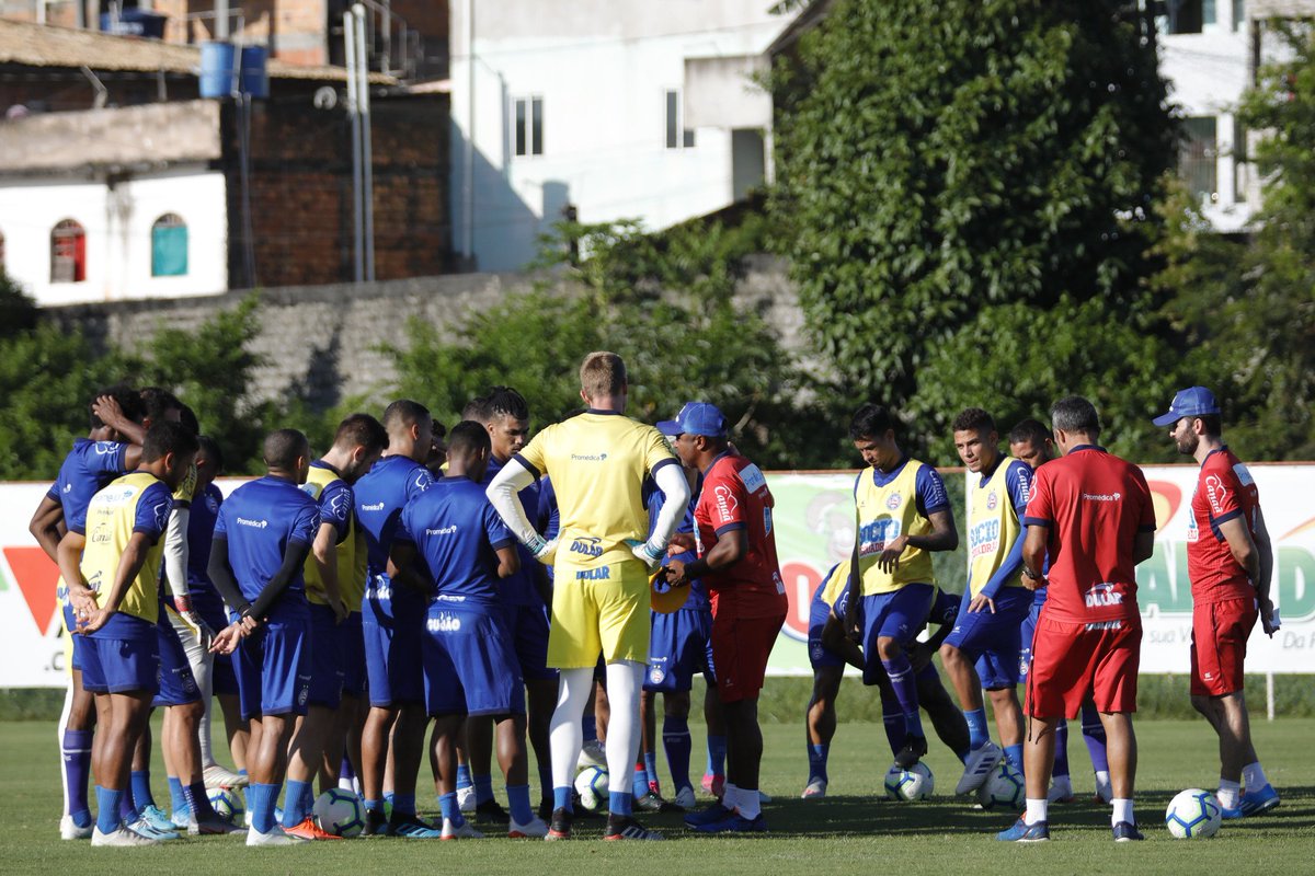 Em alta, Bahia se prepara para duelo direto pelo G6 contra o Corinthians