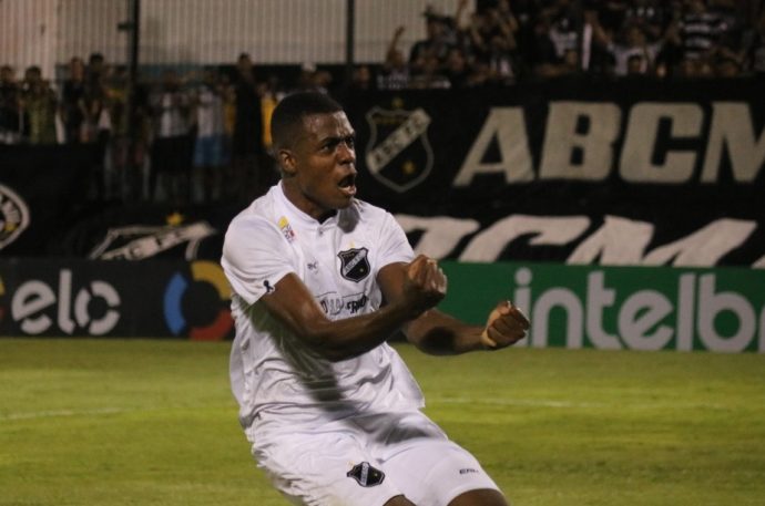 Zagueiro que disputou a Série C pelo ABC reforça o Barretos