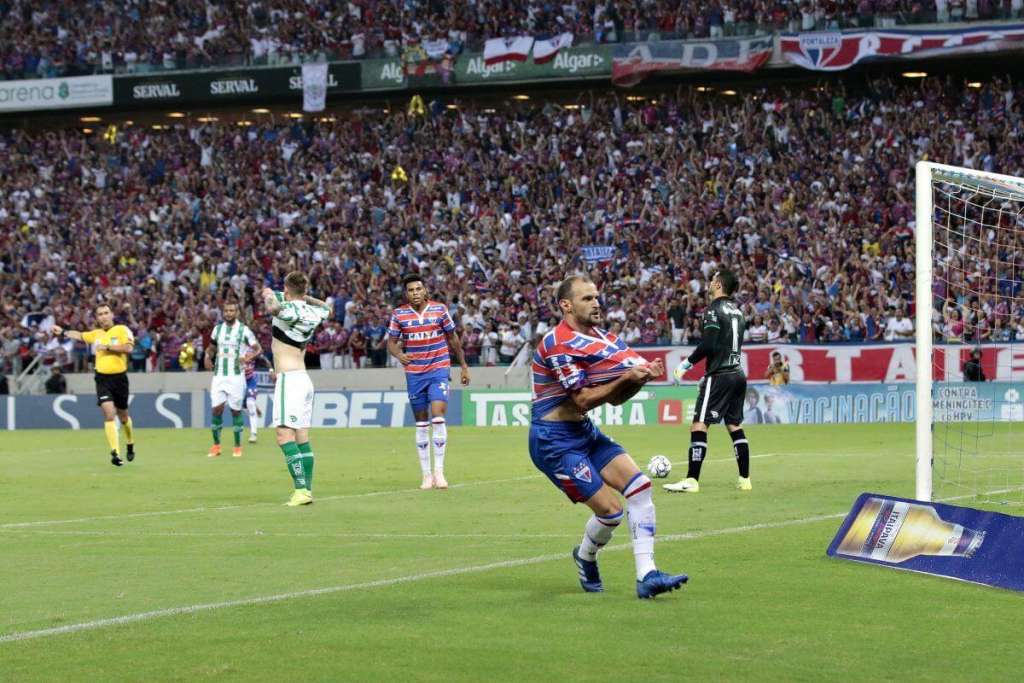 O meia Marlon, do Fortaleza, entrou na mira de clubes que disputam a Série B