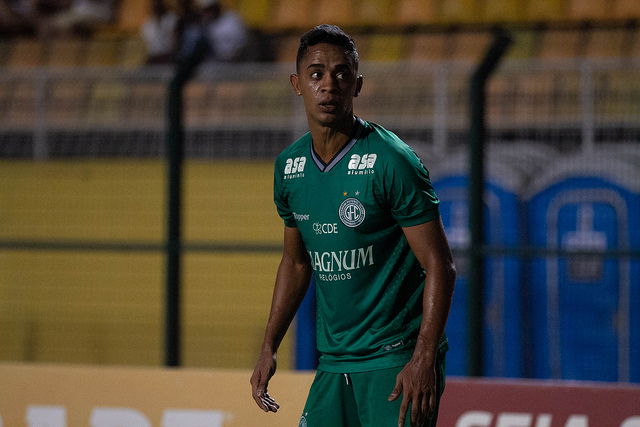 Série B: Sem espaço, meia cedido pelo Fluminense completa um mês sem jogar no Guarani