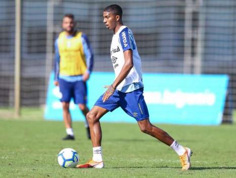 Libertadores: Meia sofre lesão e é dúvida no Grêmio contra o Flamengo