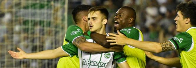 Juventude, sem técnico e sem meia, joga pelo empate