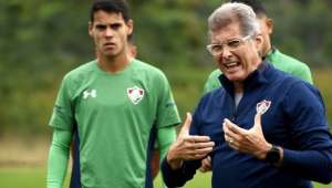 Oswaldo confirma time do Flu e critica convocações de Allan e Caio Henrique