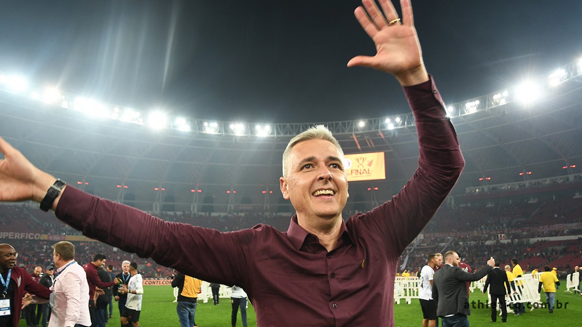 Vasco x Athletico-PR – Furacão vai só ‘brincar’ no Brasileirão?