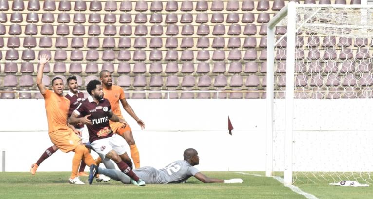 Ferroviária venceu o Atibaia