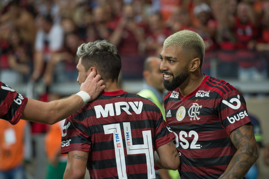 Cruzeiro 1 x 2 Flamengo – Um não para de vencer, o outro de perder…