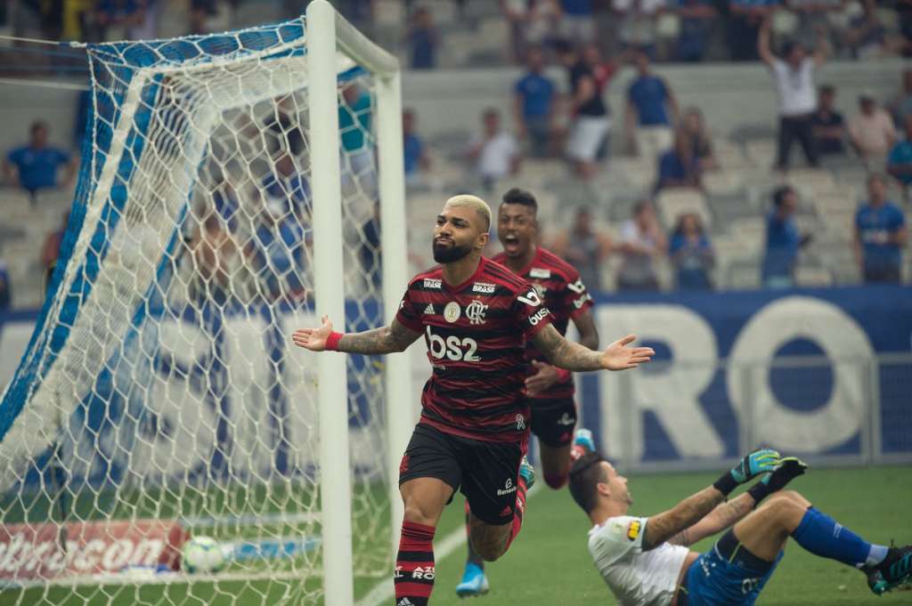 Com gol de Gabigol, Flamengo vence sétima seguida