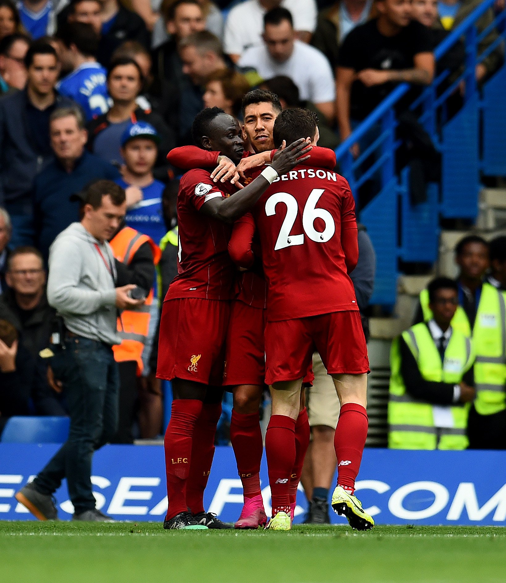 INGLÊS: Com gol de Firmino, Liverpool vence o Chelsea e segue 100%