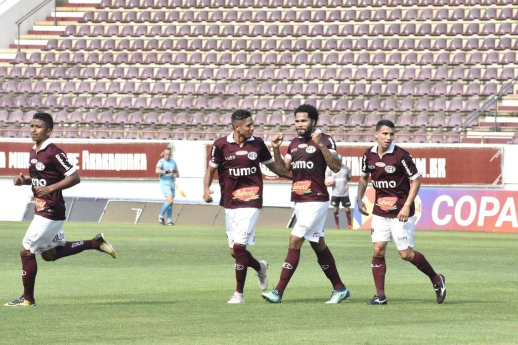 Seleção FI da rodada final da 2ª fase da Copa Paulista vem dominada de classificados (Foto: Tetê Viviani)