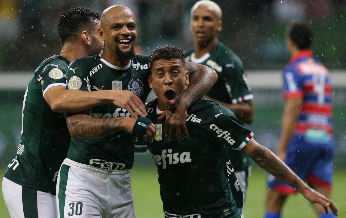 Felipe Melo admite atuação ruim, mas celebra novo jogo do Palmeiras sem tomar gol