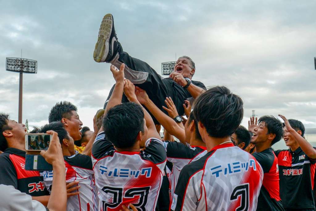 Bira Veiga leva Kariya ao título da Liga Tokai de Futebol