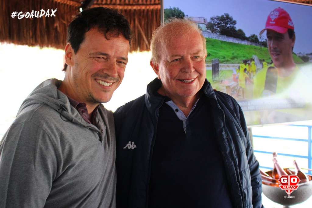 Treinador Fernando Diniz e presidente Mário Teixeira no evento do Osasco Audax
