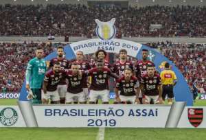 Com os cofres cheios, Flamengo deixa de lado ditado 'craque se faz em casa'