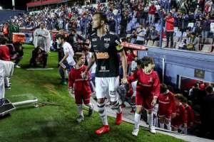 Capitão confirma que elenco do Atlético-MG está com salários atrasados