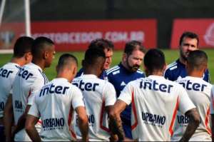 São Paulo treina sem Raniel e Anderson Martins antes de enfrentar o Goiás