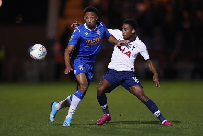 COPA DA LIGA INGLESA: Time da 4ª divisão elimina Tottenham; Arsenal avança