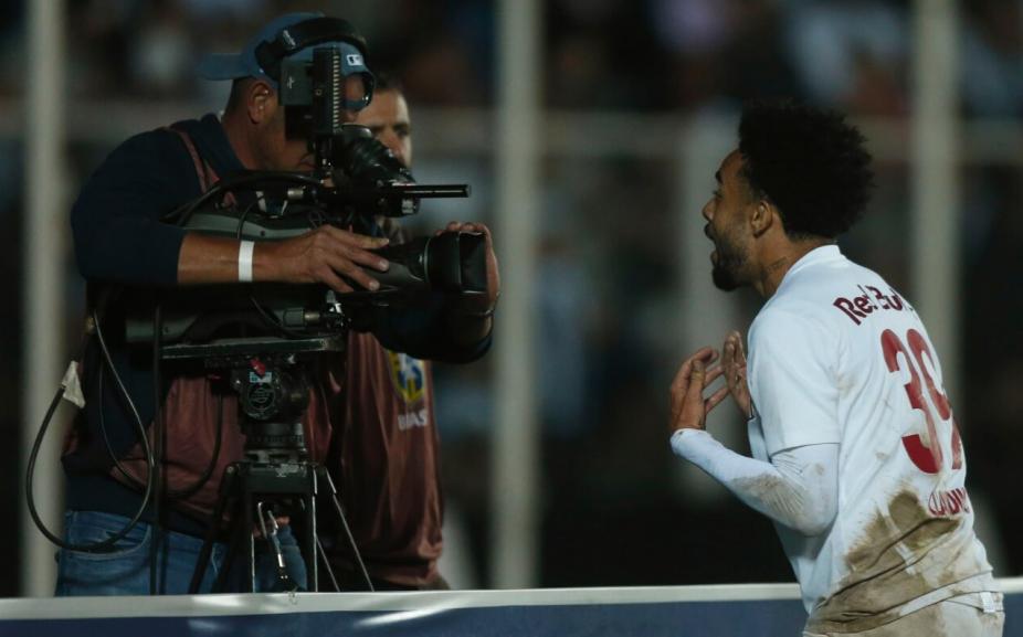 Claudinho deixou o seu na vitória do Bragantino