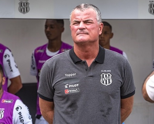 Após problema familiar, ex-técnico da Ponte Preta retorna ao mercado