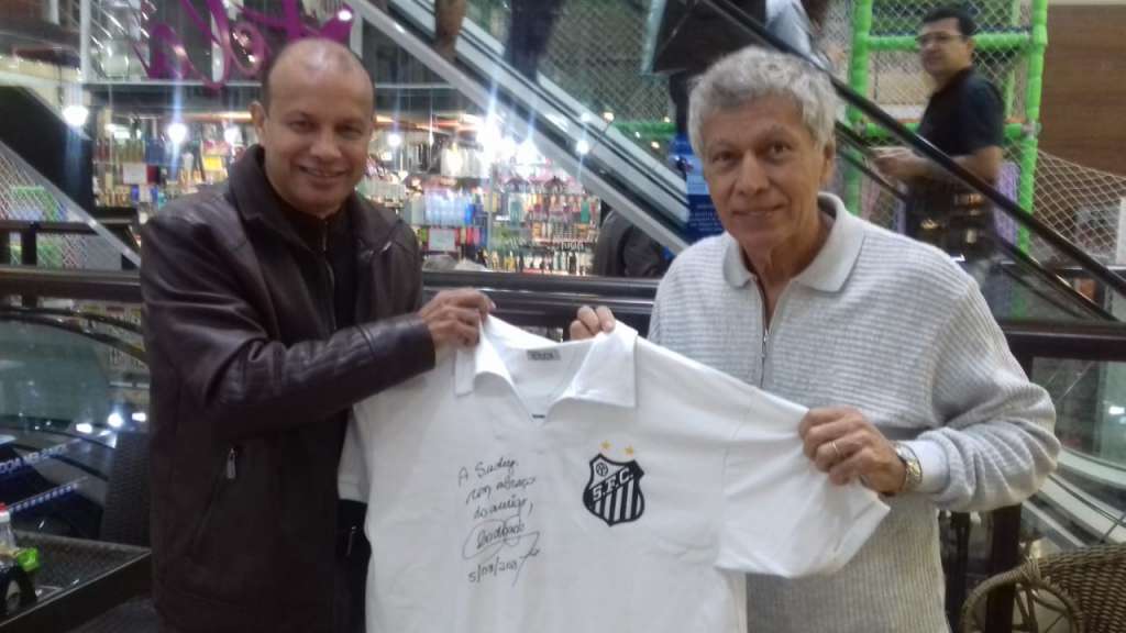 Clodoaldo completa 70 anos e é convidado para entrar na Calçada da Fama