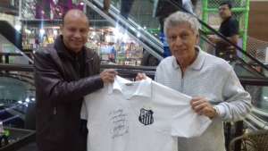 Tricampeão mundial completa 70 anos e é convidado para entrar na Calçada da Fama