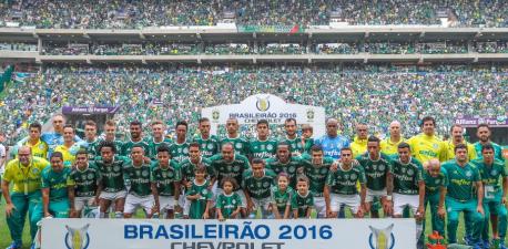 Estudo mostra que futebol brasileiro não fatura muito com seus torcedores