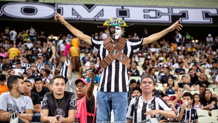 Torcida até apoiou, mas o Ceará aumentou o jejum de vitórias. (Foto: Stephan Eilert / Ceará)