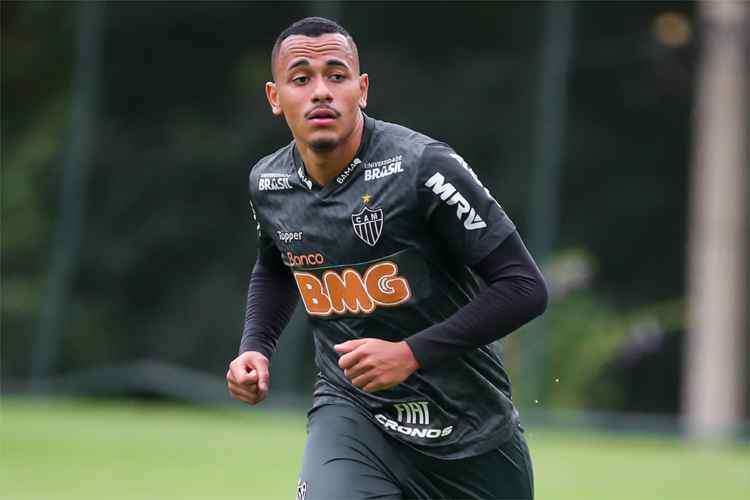 Goiás acerta com promessa do Palmeiras que estava no Atlético-MG