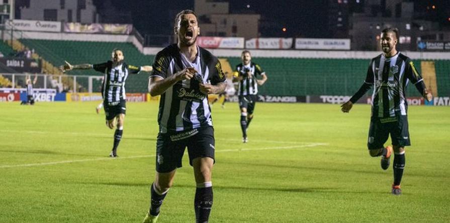 Rumo ao Ceará, atacante deixa o Figueirense; Lateral Renner é vendido
