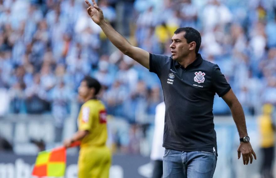 Após eliminação na Copa Sul-Americana, Sanchez garante a permanência de Carille