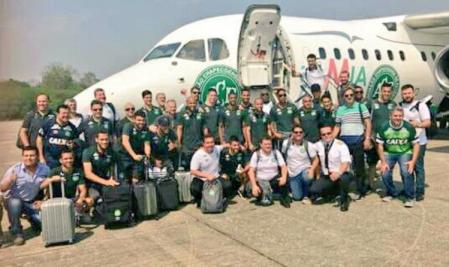 Embarque da delegação que sofreu o acidente (Foto: Divulgação)