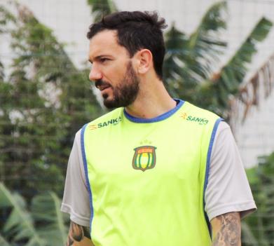 Copa Paulista: Meia-atacante do São Caetano busca fazer o primeiro gol