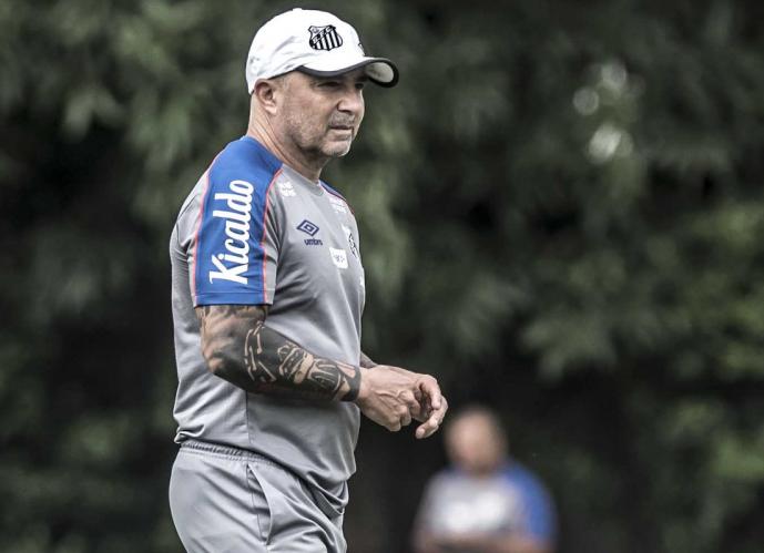 Sampaoli cobra quase RS 20 mi em ação contra entidade que dirige futebol chileno