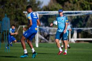 Rogério Ceni deixa o cargo de técnico do Cruzeiro após somente oito jogos
