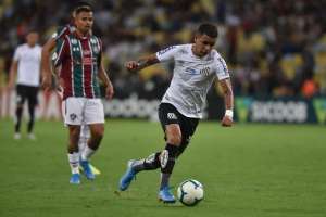 Auxiliar de Sampaoli vê ansiedade como maior problema do Santos no empate com Flu