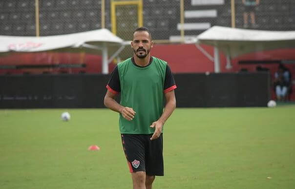 Série B: Experiente, atacante diz que Vitória vai buscar pontos contra o líder